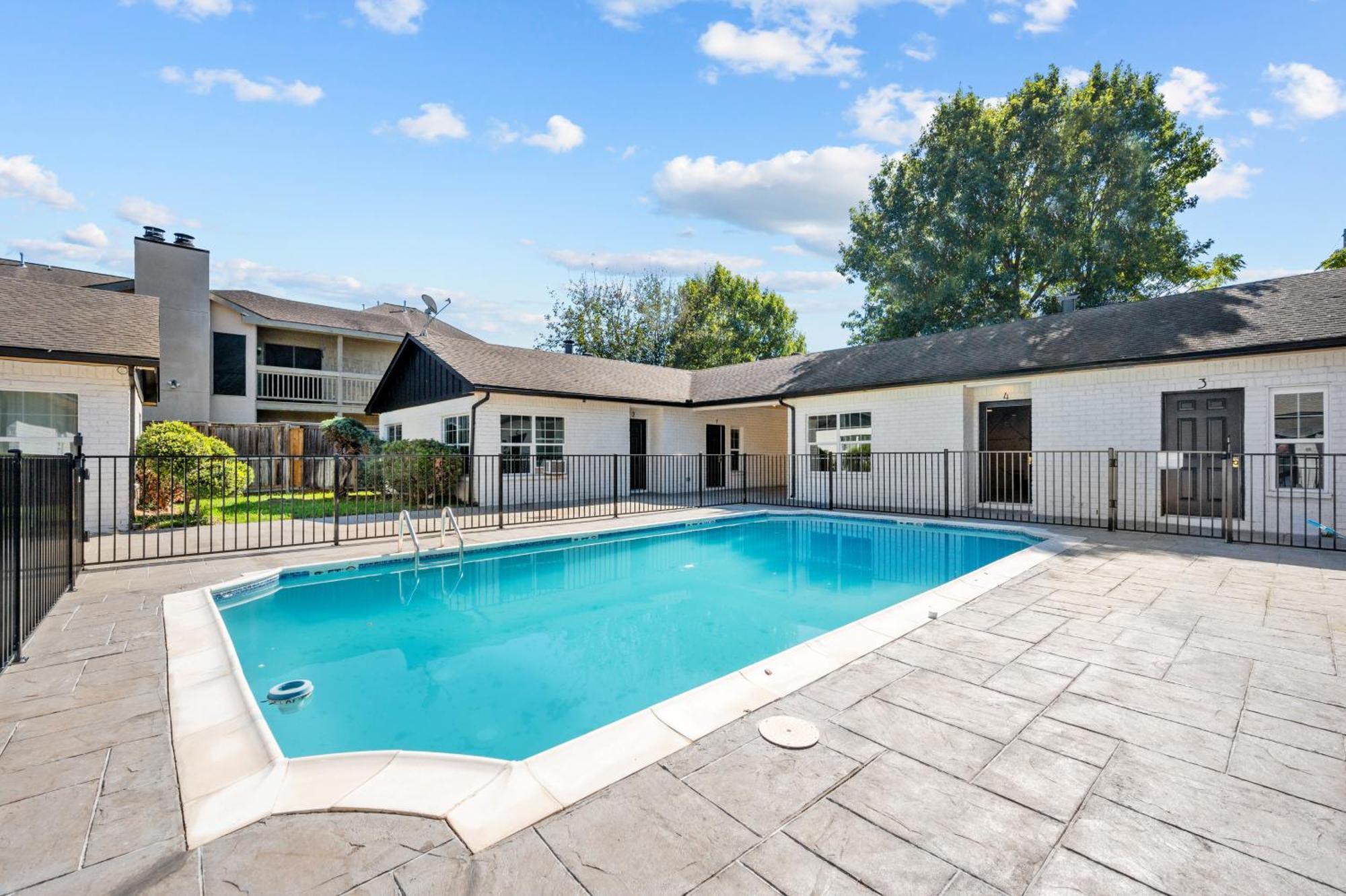 Spacious 1Br Galleria Apt With Pool & Free Park Хьюстон Экстерьер фото